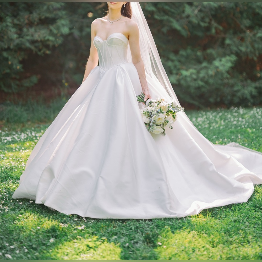 Ines Di Santo STAR Wedding Gown
